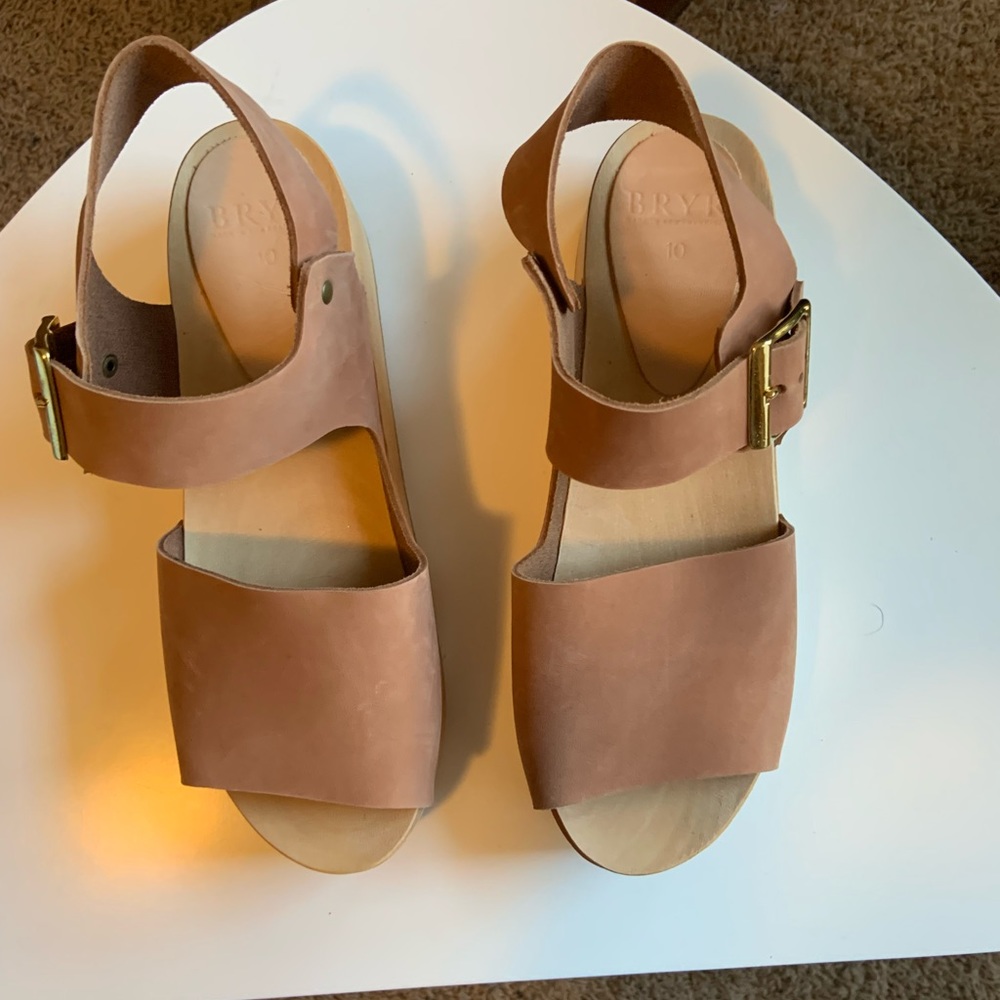 Bryr Ursi Platform Clog in Clay